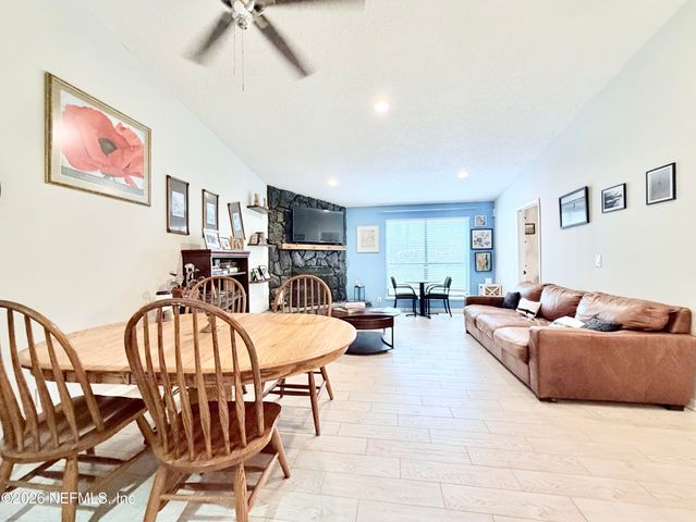 10420 BIG TREE Circle W, Jacksonville, FL 32257