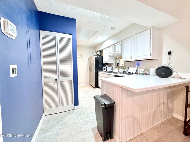 10420 BIG TREE Circle W, Jacksonville, FL 32257