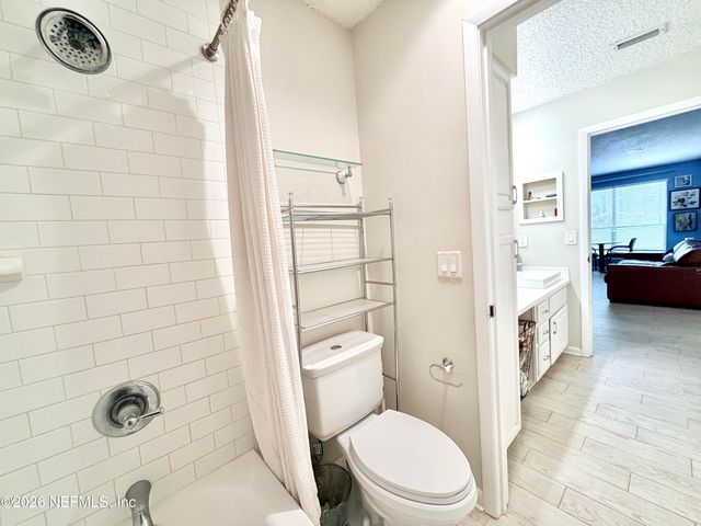 10420 BIG TREE Circle W, Jacksonville, FL 32257