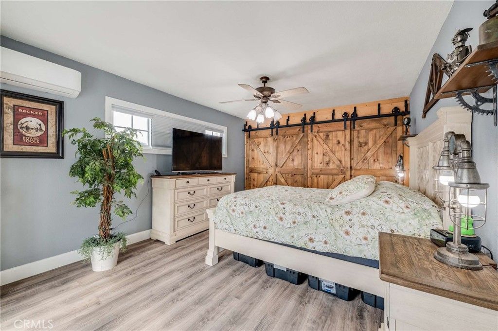 Image 17 of property listing at 5131 Gaviota, Long Beach, CA 90807