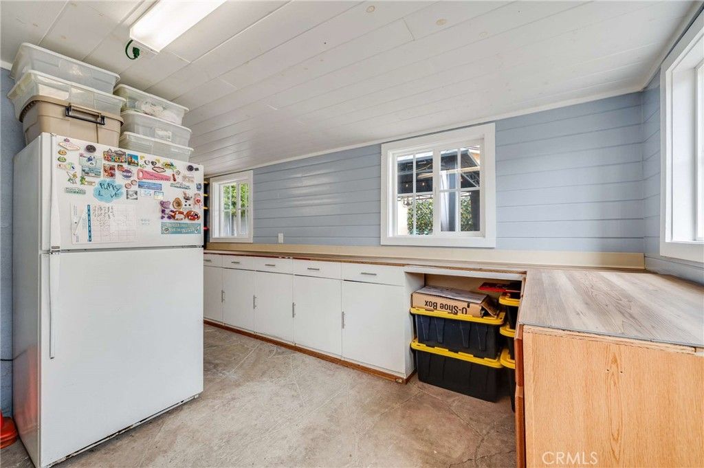 Image 29 of property listing at 5131 Gaviota, Long Beach, CA 90807