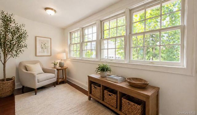 28 Tooker Avenue 2, Oyster Bay, NY 11771