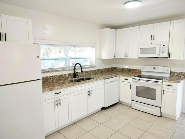 2033 WAYMAN STREET, Lakeland, FL 33815