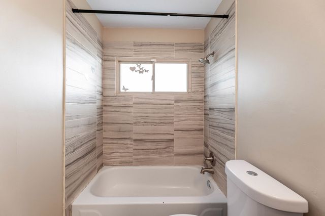 2859 Stafford Drive, Markham, IL 60428