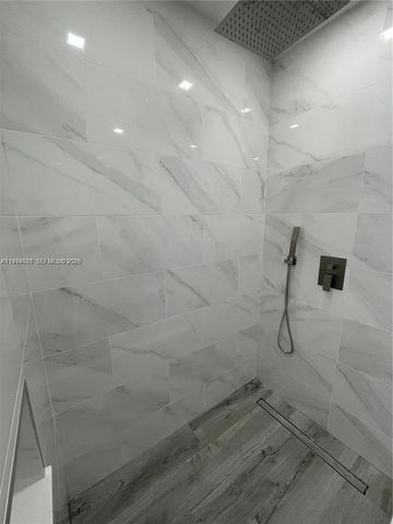 19740 W Saint Andrews Drive, Hialeah, FL 33015