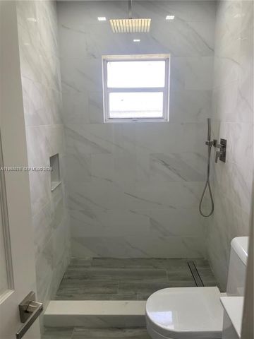 19740 W Saint Andrews Drive, Hialeah, FL 33015