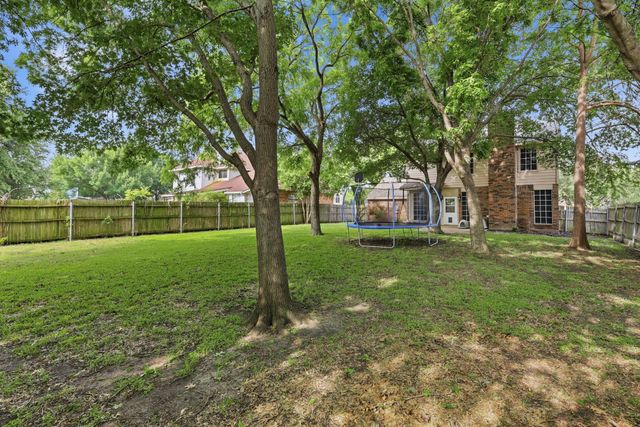 4404 Durham Court, Grand Prairie, TX 75052
