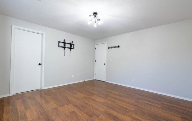 2501 N Spring Hollow St, Wichita, KS 67228