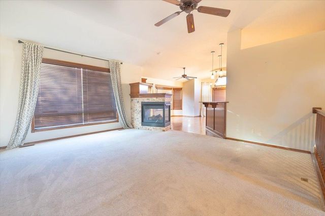 2501 N Spring Hollow St, Wichita, KS 67228