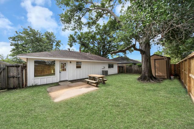 20322 Bishops Gate Lane, Humble, TX 77338