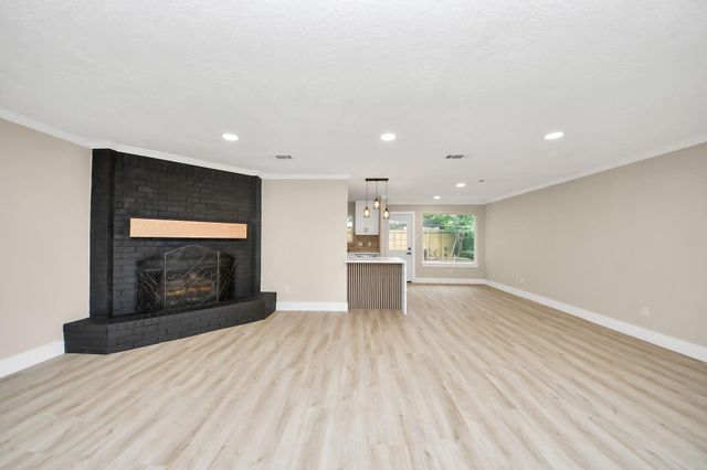 20322 Bishops Gate Lane, Humble, TX 77338