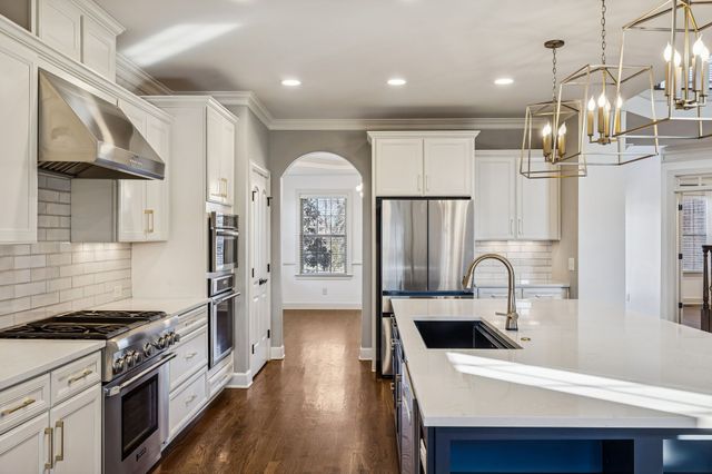 1805 Benziger Ter, Brentwood, TN 37027