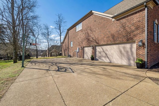 1805 Benziger Ter, Brentwood, TN 37027
