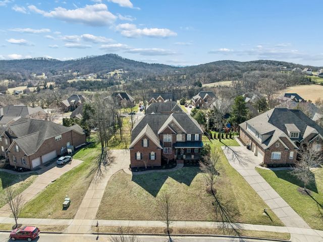 1805 Benziger Ter, Brentwood, TN 37027