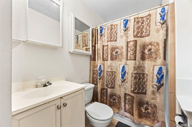 847 Castle Hill Avenue, Bronx, NY 10473