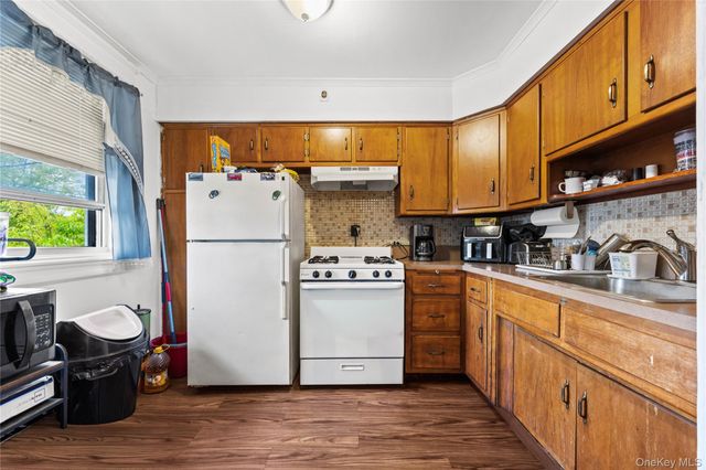 847 Castle Hill Avenue, Bronx, NY 10473