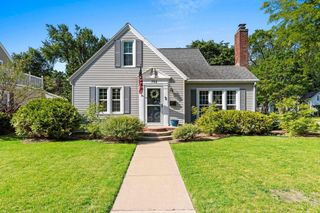 702 RIDGEWAY BOULEVARD, De Pere, WI 54115