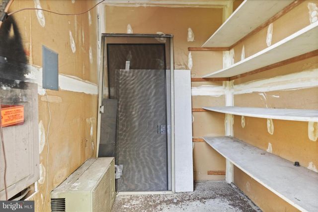 1041-B BRIXTON CT, Sterling, VA 20164