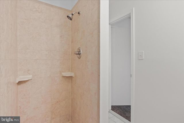 1041-B BRIXTON CT, Sterling, VA 20164