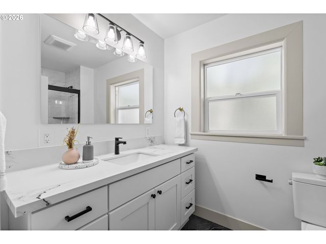 3327 Se 59TH Ave, Portland, OR 97206