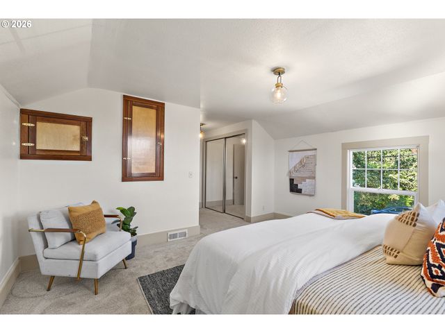 3327 Se 59TH Ave, Portland, OR 97206