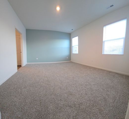 2901 Harnish Drive, Algonquin, IL 60102