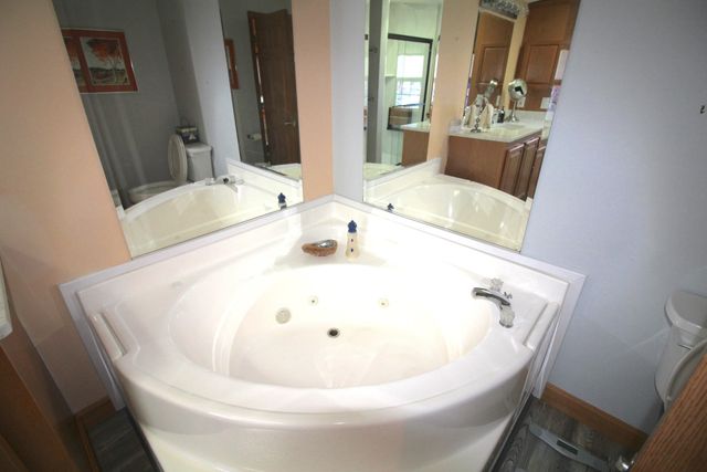 2 Loggers Lane, Sandown, NH 03873