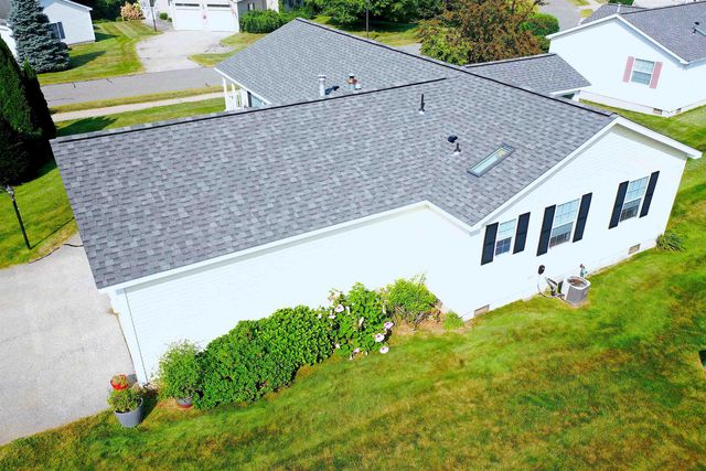 2 Loggers Lane, Sandown, NH 03873