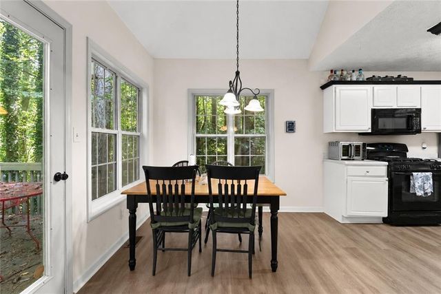 6270 Santa Fe Trail, Cumming, GA 30028
