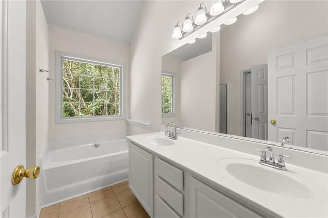 6270 Santa Fe Trail, Cumming, GA 30028