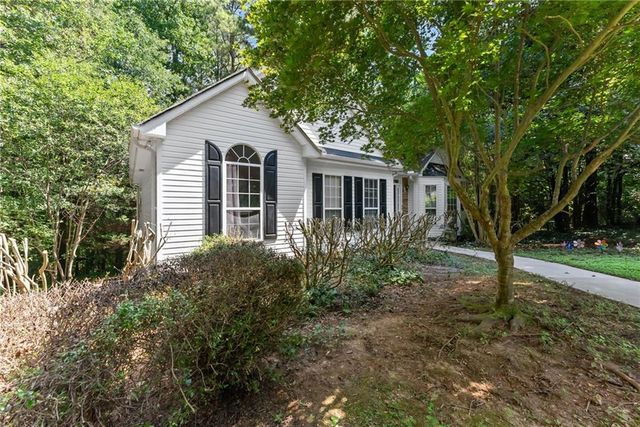 6270 Santa Fe Trail, Cumming, GA 30028