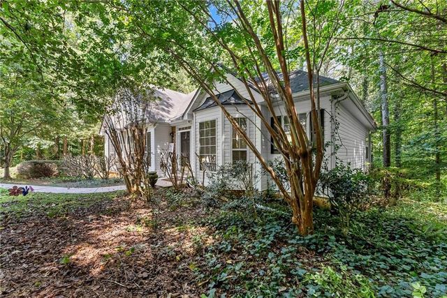 6270 Santa Fe Trail, Cumming, GA 30028