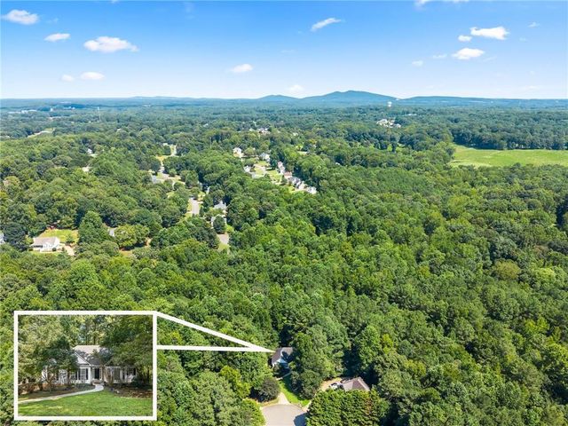 6270 Santa Fe Trail, Cumming, GA 30028
