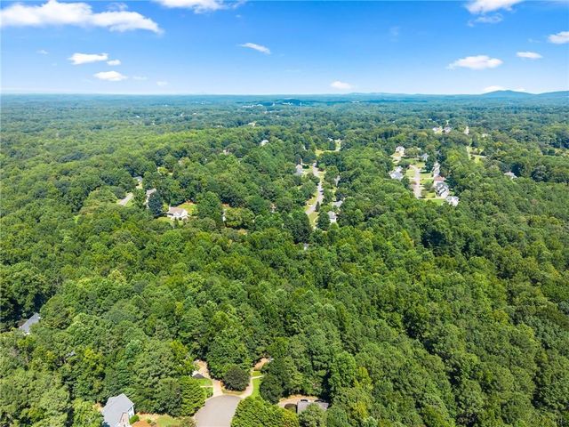 6270 Santa Fe Trail, Cumming, GA 30028