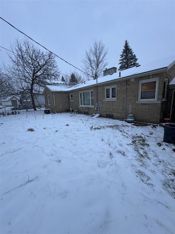 620 W Huron Avenue, Vassar, MI 48768