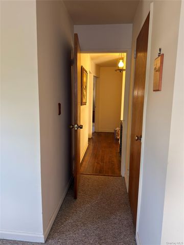 411 Cornwell Avenue, Malverne, NY 11565