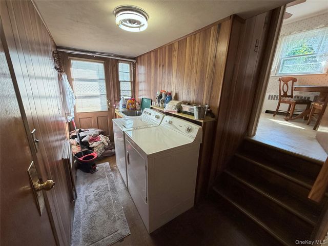 411 Cornwell Avenue, Malverne, NY 11565
