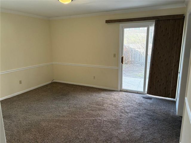 10826 W 115 Place, Overland Park, KS 66210