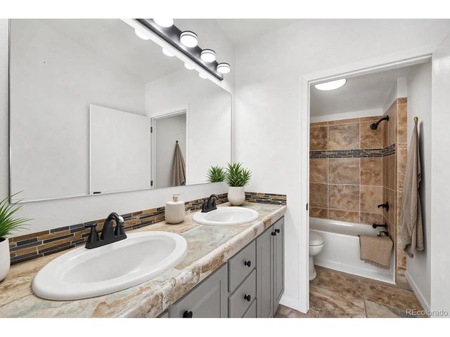 70 Jennifer Cir, Brush, CO 80723