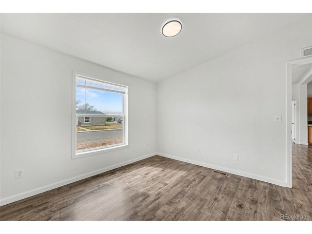 70 Jennifer Cir, Brush, CO 80723