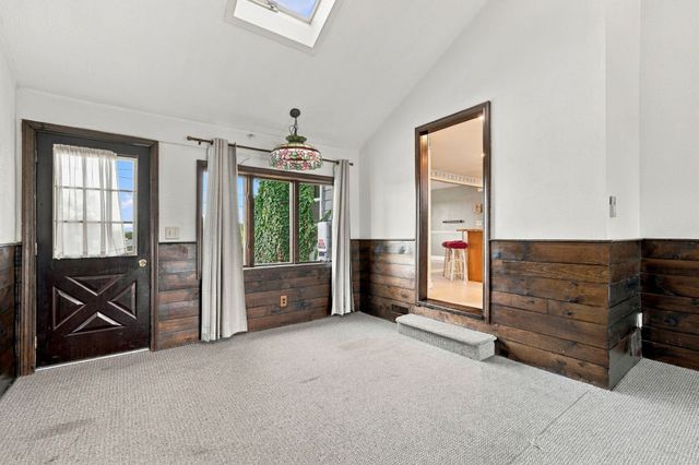 24 Overlook Ave, Beverly, MA 01915