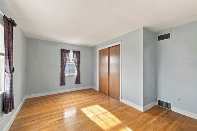 24 Overlook Ave, Beverly, MA 01915