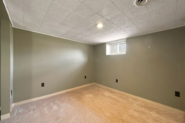 24 Overlook Ave, Beverly, MA 01915