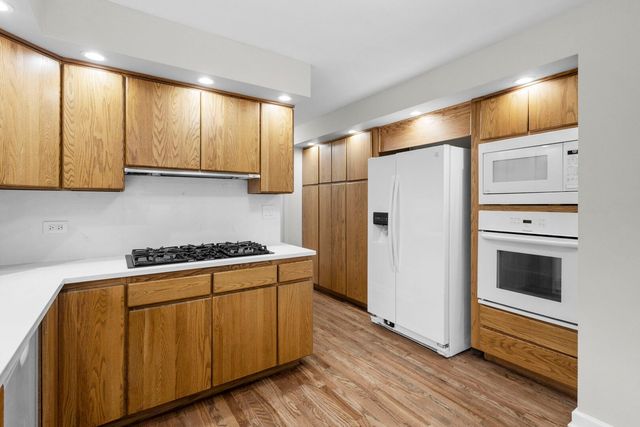 10624 Lawler Avenue, Oak Lawn, IL 60453