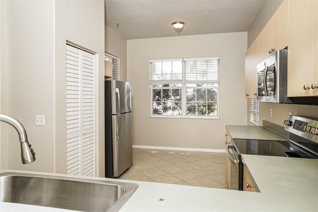 1840 SUMMER WALK CIRCLE, Sarasota, FL 34232