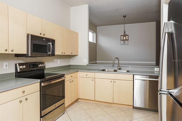 1840 SUMMER WALK CIRCLE, Sarasota, FL 34232