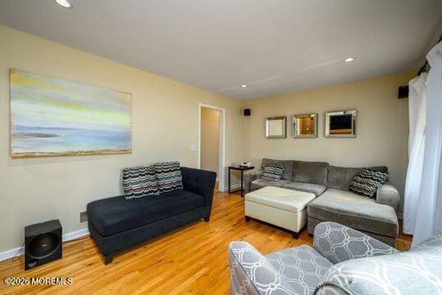 18 Standish Drive, Howell, NJ 07731