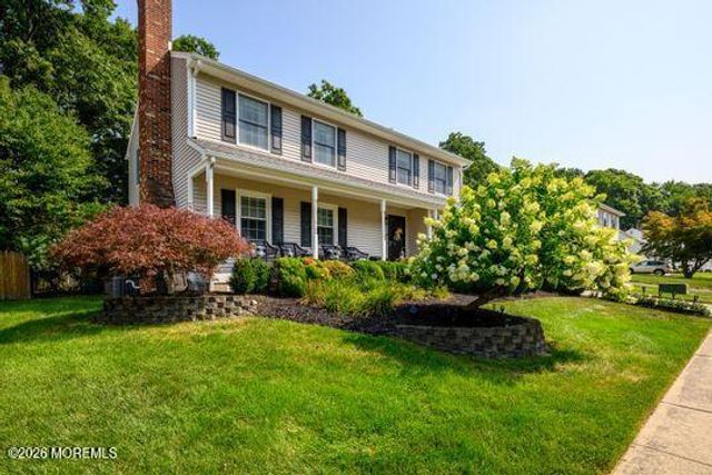 18 Standish Drive, Howell, NJ 07731