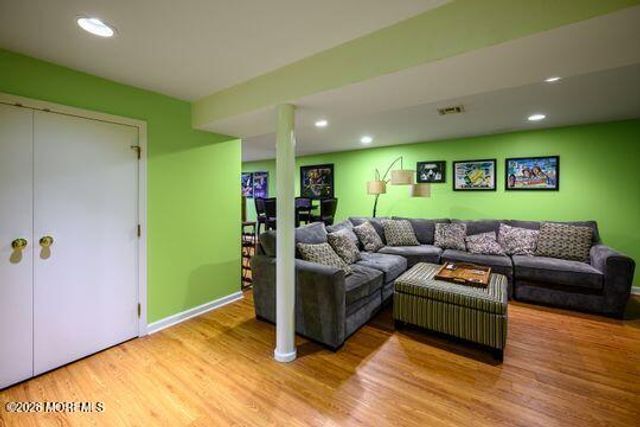 18 Standish Drive, Howell, NJ 07731