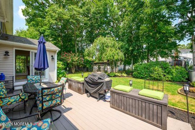 18 Standish Drive, Howell, NJ 07731